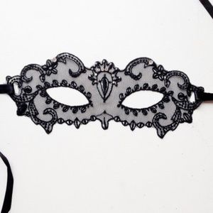 Lace Mask